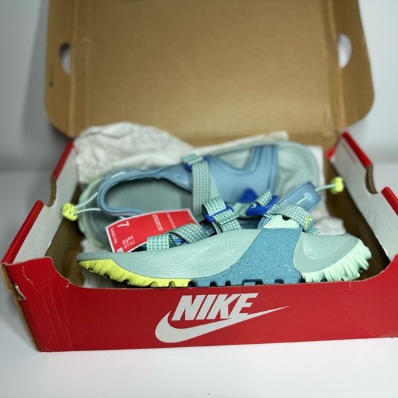 Nike Sandal - Picture 6 of 6